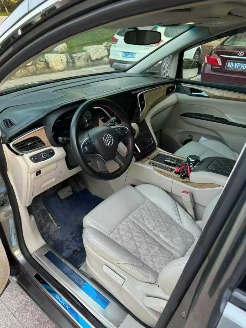 邢臺17年別克GL84