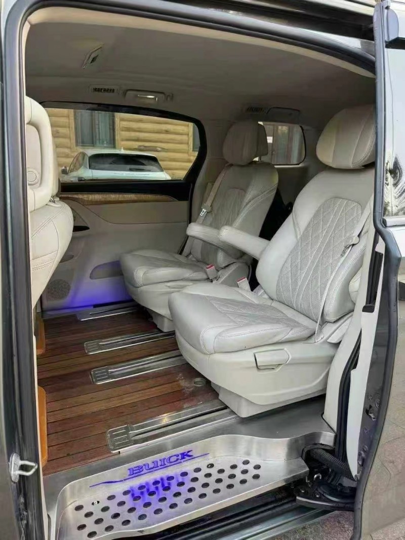 邢臺17年別克GL86