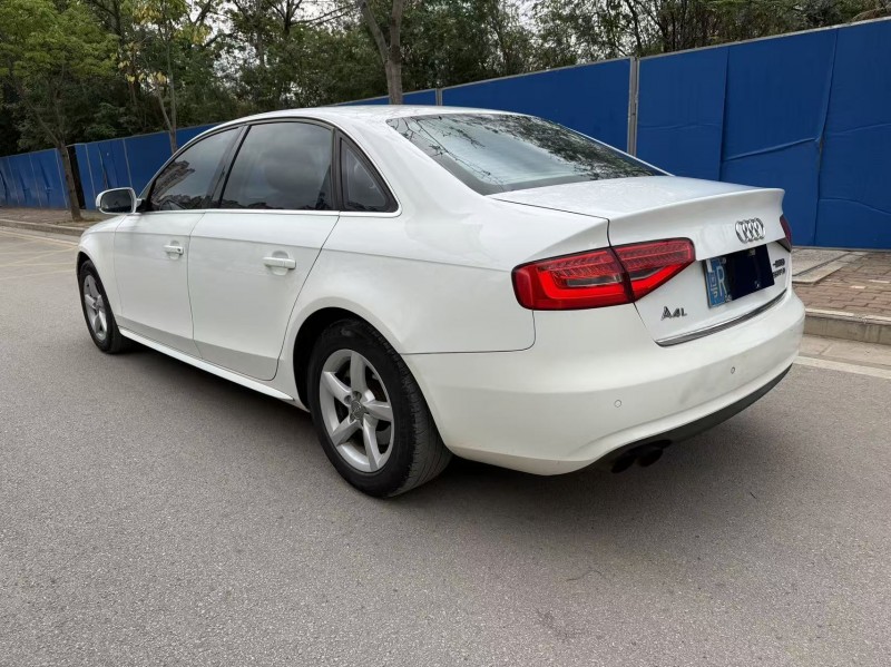 南寧14年奧迪A4L4