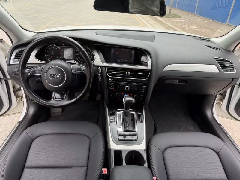 南寧14年奧迪A4L7