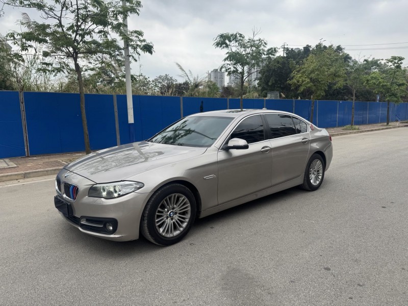 南寧16年寶馬5系9