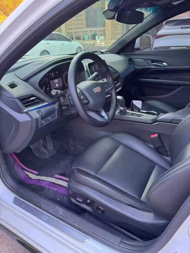 邢臺22年凱迪拉克CT44