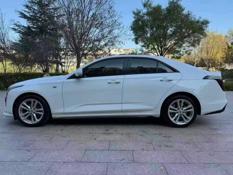 邢臺22年凱迪拉克CT45