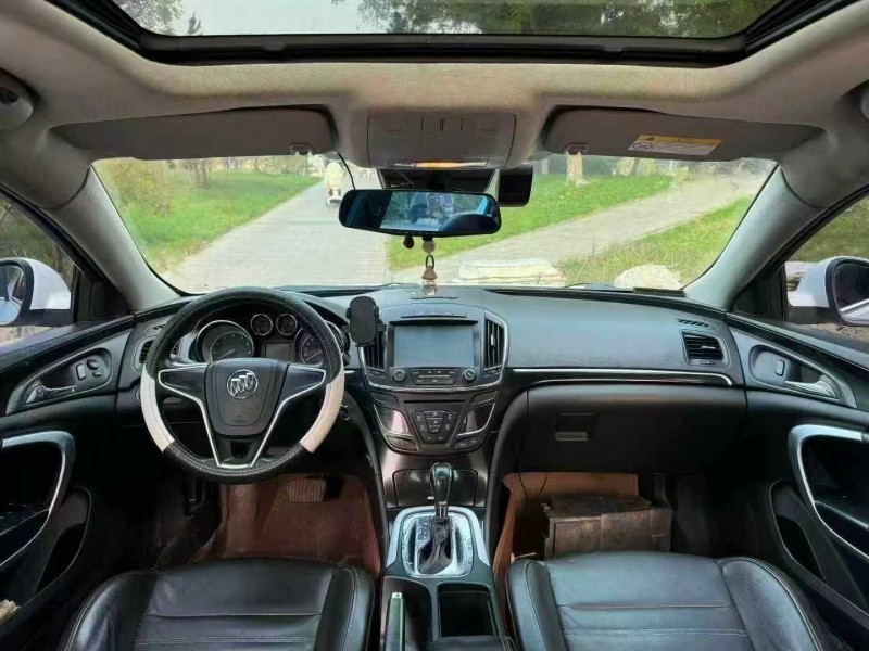 邢台15年别克君威8