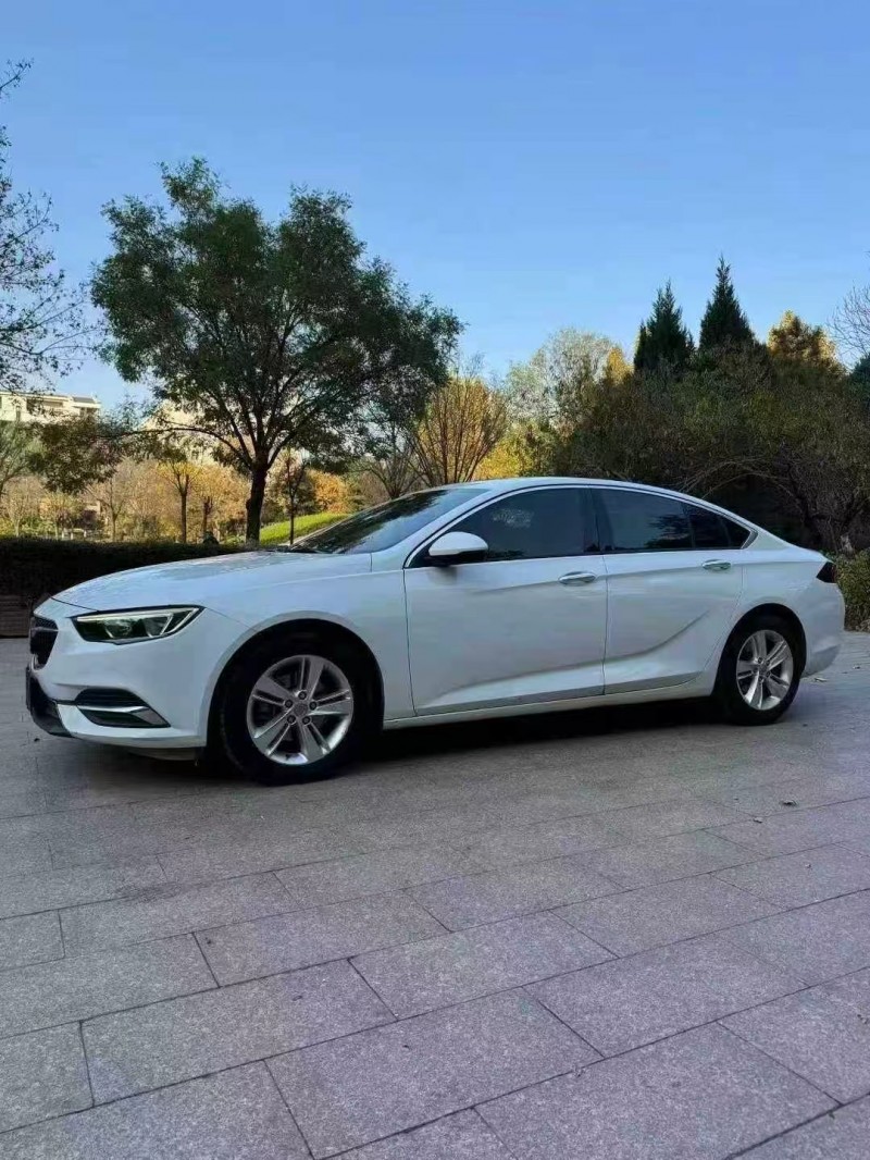 邢台19年别克君威2