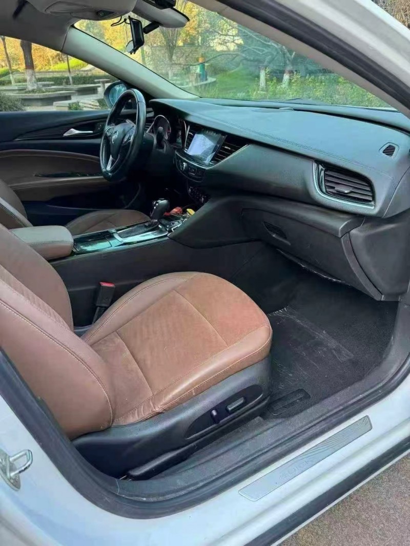 邢台19年别克君威6