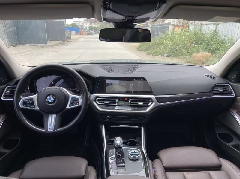 南宁19年丰田凯美瑞9