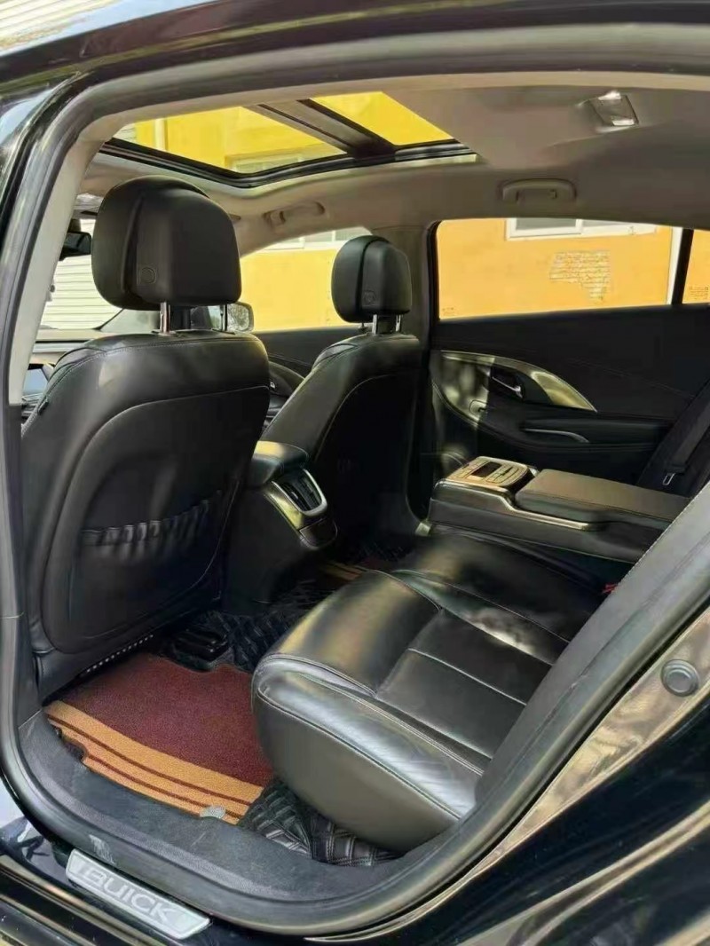 邢台15年别克君越7