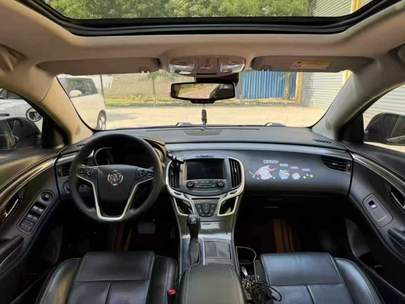 邢台15年别克君越8