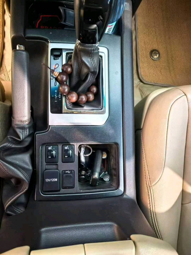 鹤壁16年丰田普拉多6