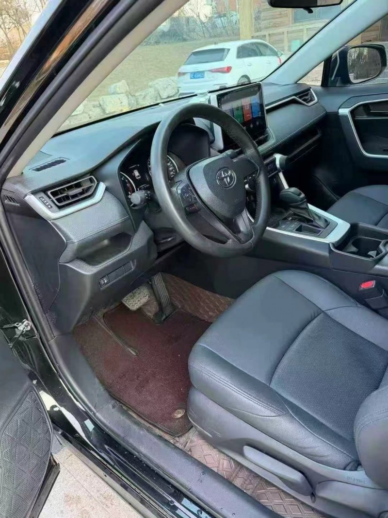 邢台22年丰田威兰达4