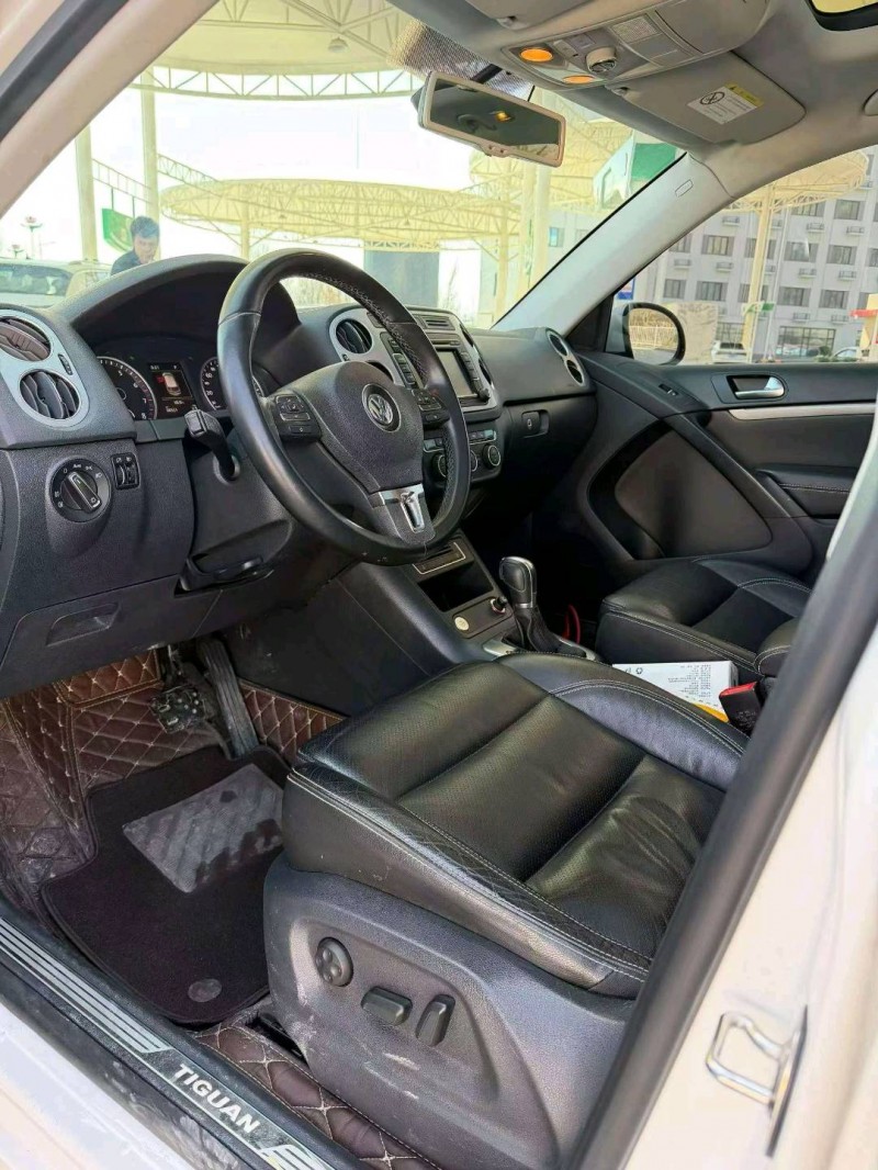 临夏17年大众途观8