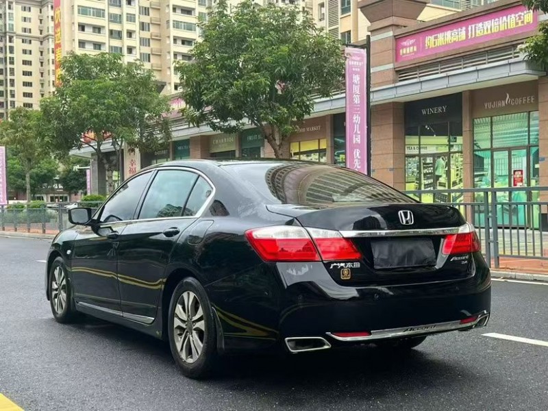 东莞14年本田雅阁6