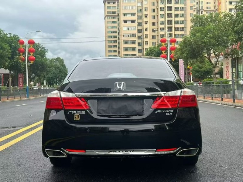 东莞14年本田雅阁9