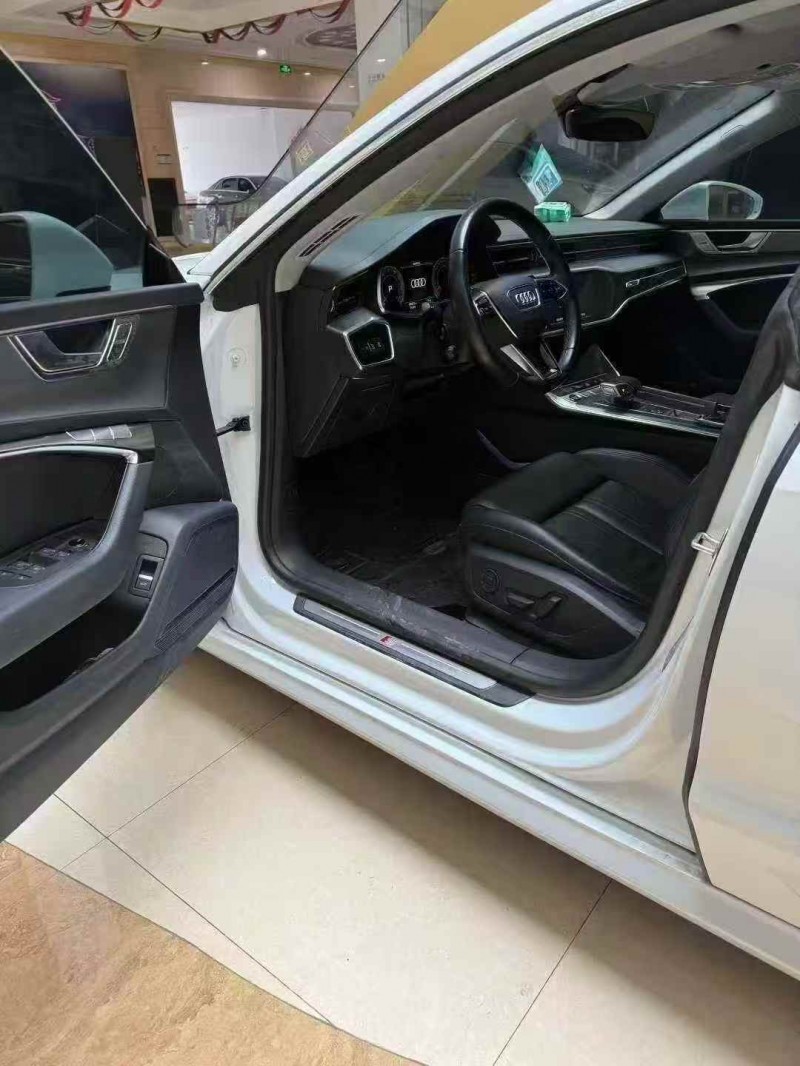 淮北22年奥迪A7L5