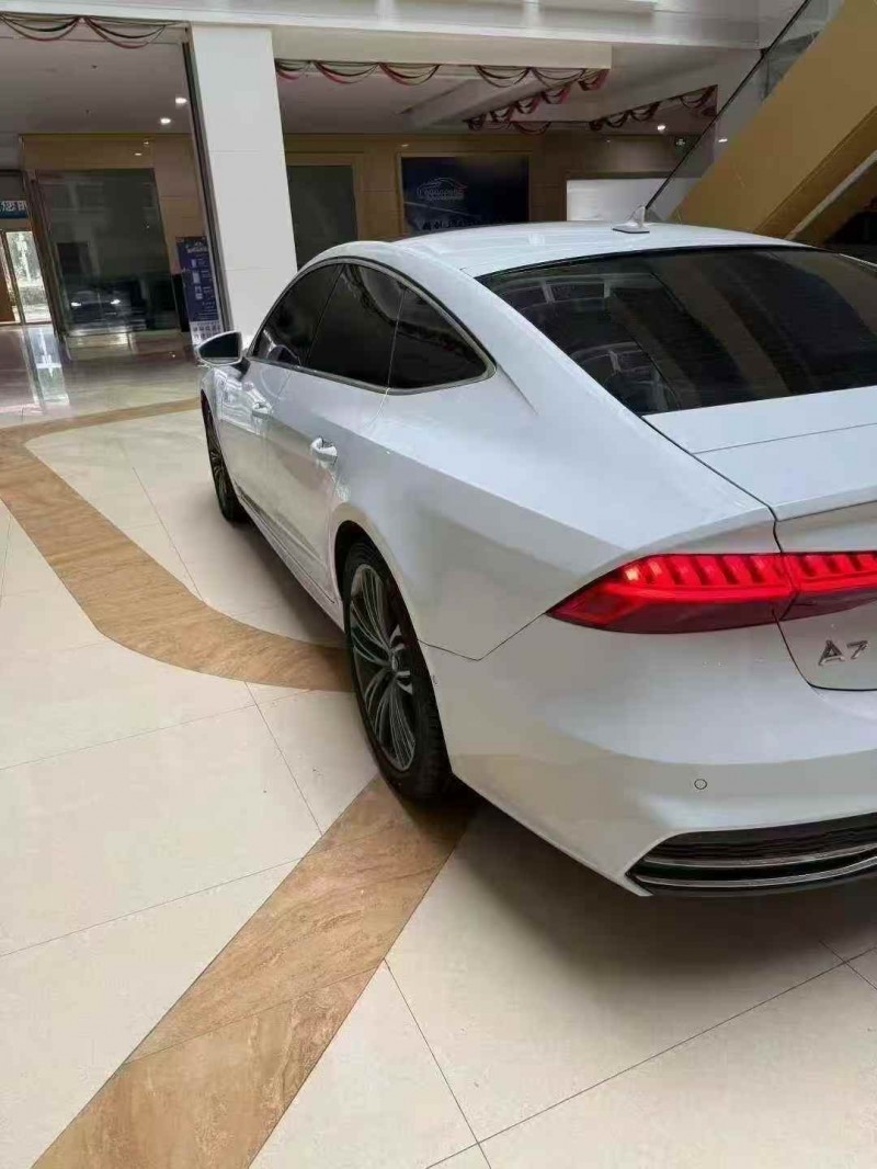 淮北22年奥迪A7L8