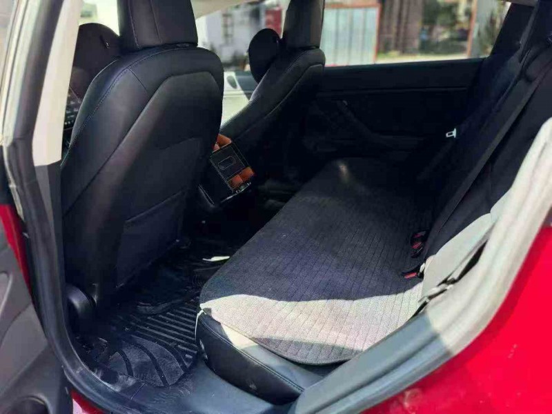 汕头19年特斯拉MODEL 37