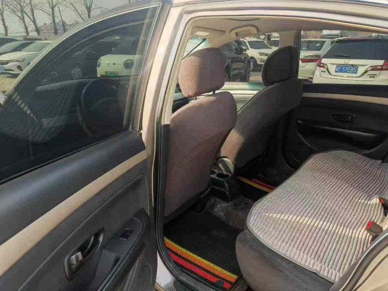 保定19年日产轩逸5