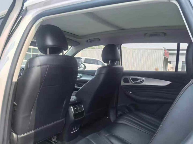 保定21年荣威RX56