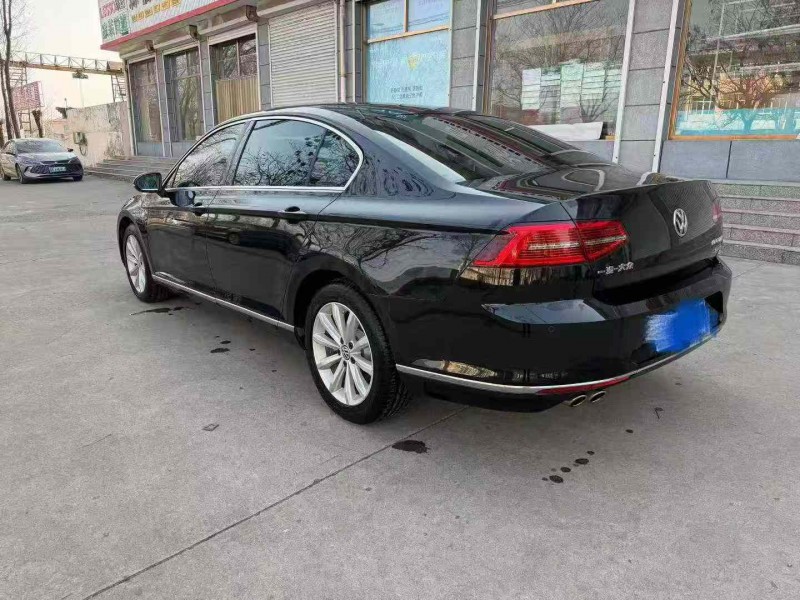 承德17年大众迈腾8