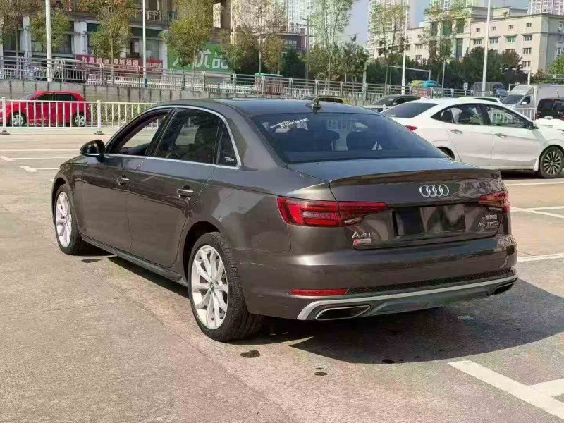 蚌埠19年奥迪A4L7