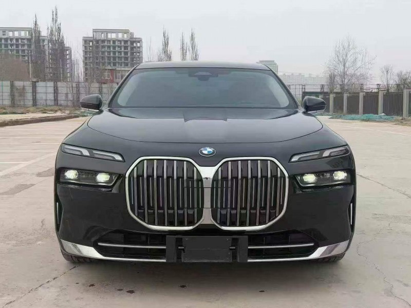 邯郸23年宝马7系1