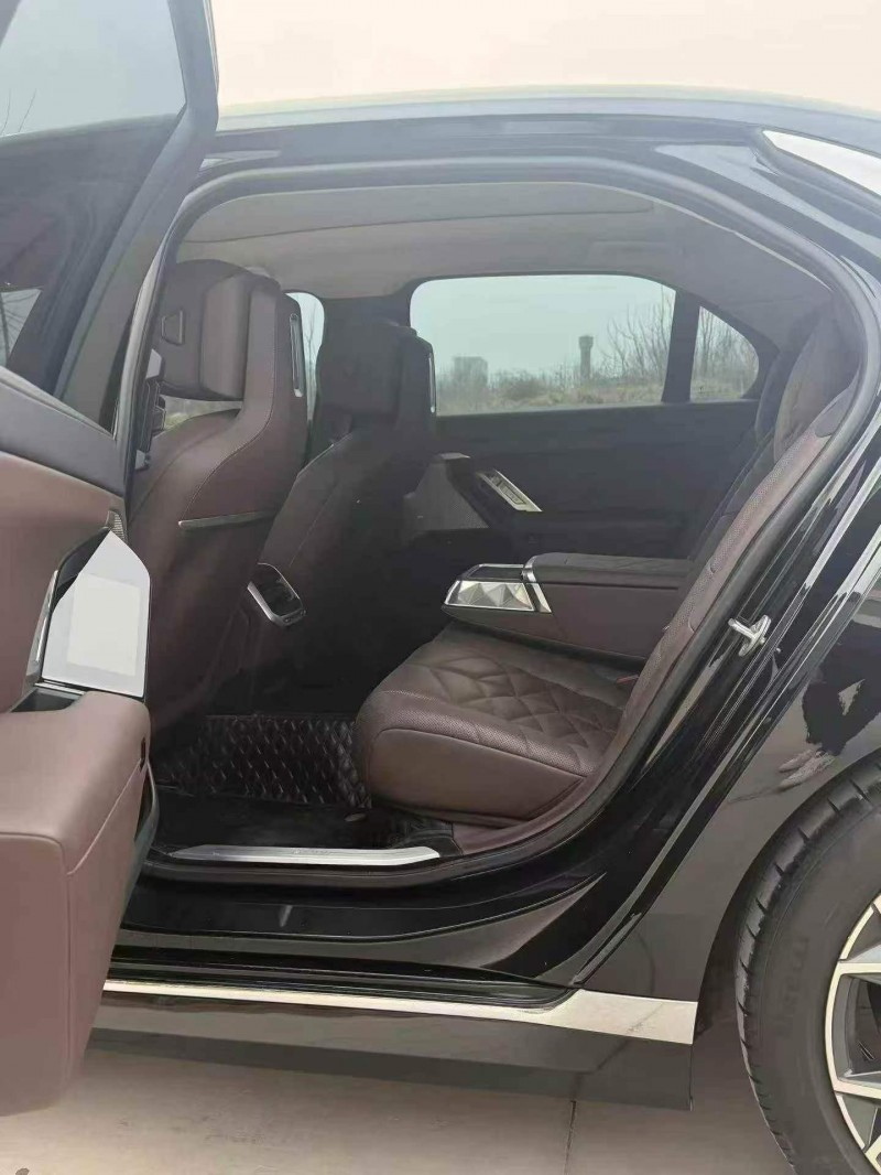 邯郸23年宝马7系5