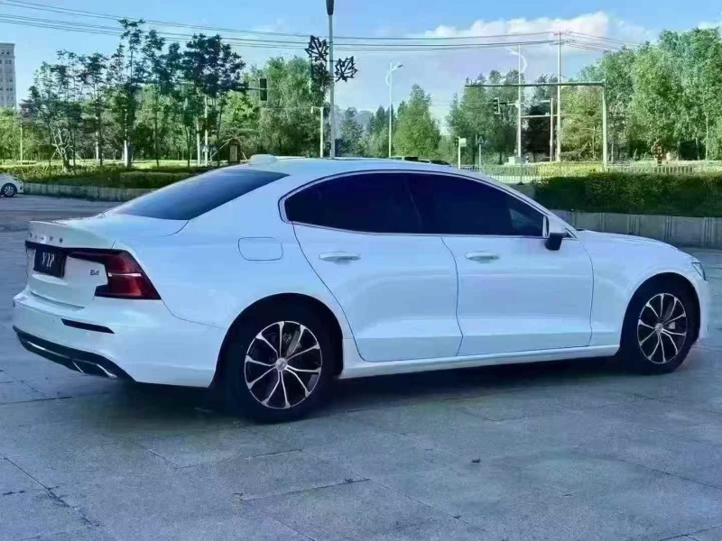 吉林22年沃尔沃S60L4