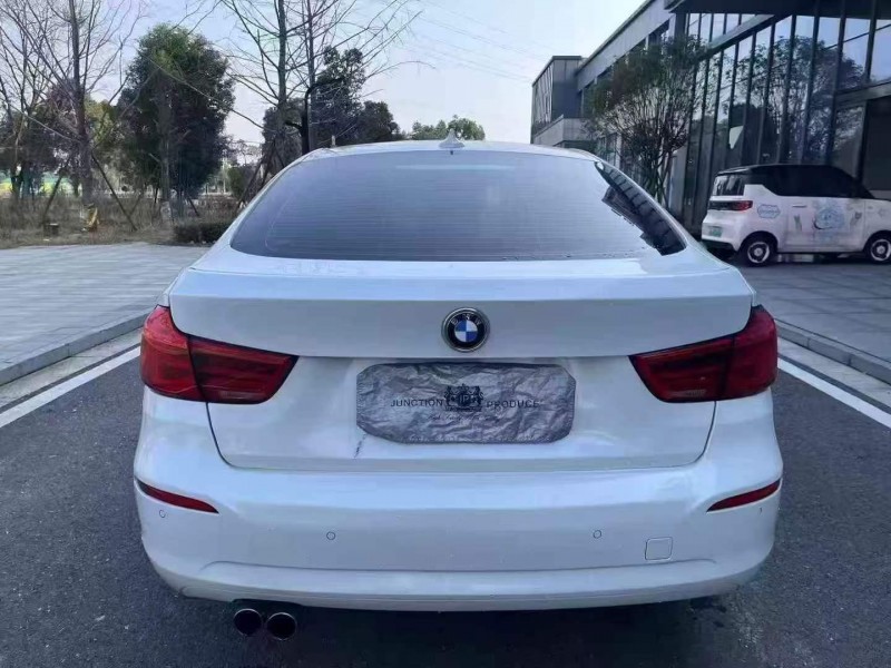 南通17年宝马3系8