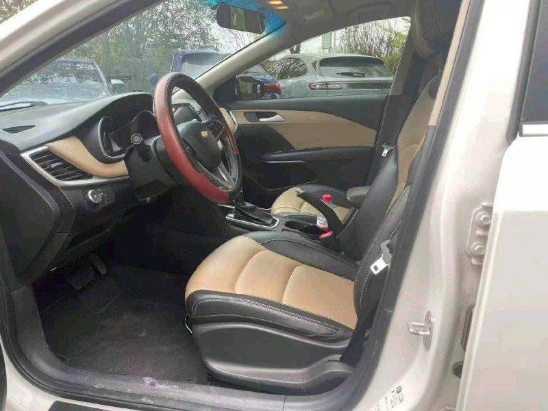 广州20年雪佛兰科鲁泽4