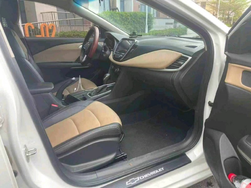 广州20年雪佛兰科鲁泽6