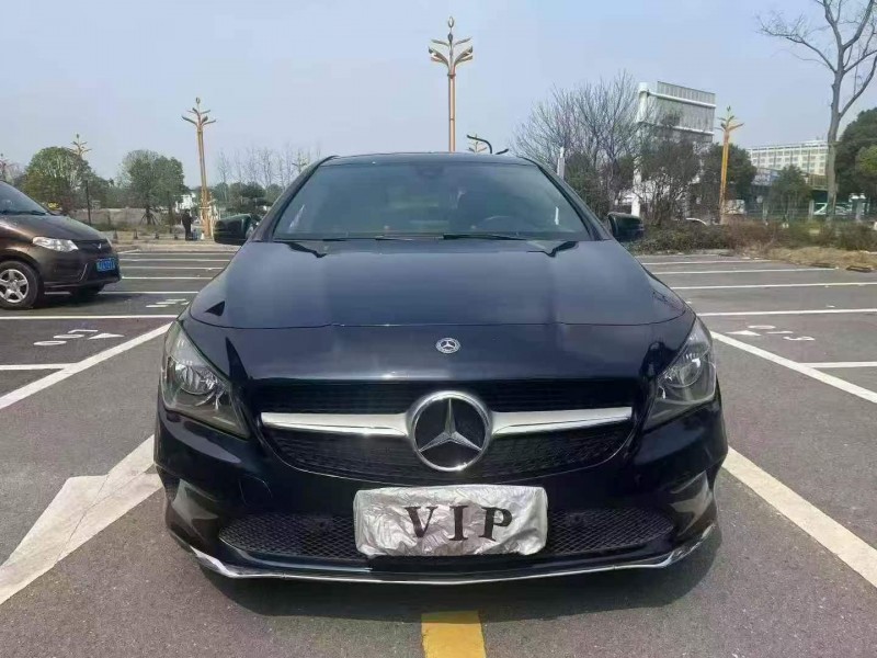 黄冈17年奔驰CLA1