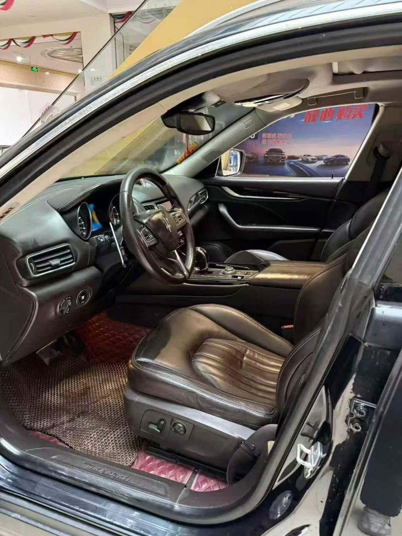 马鞍山17年玛莎拉蒂Levante4