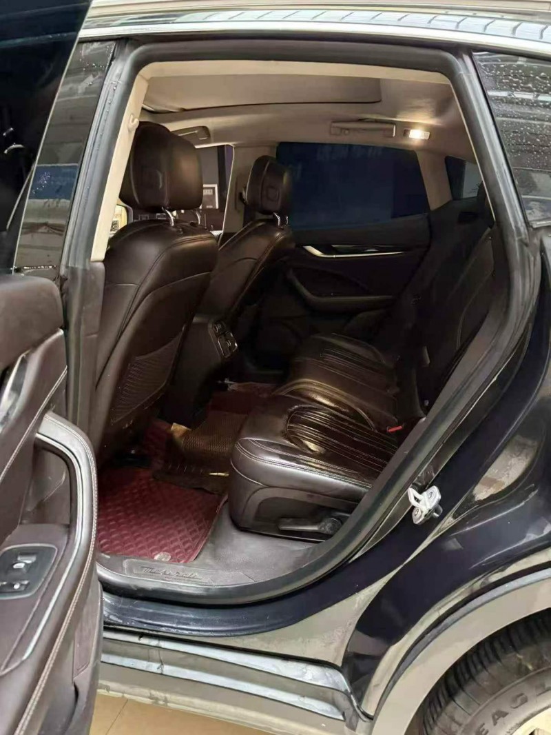 马鞍山17年玛莎拉蒂Levante5