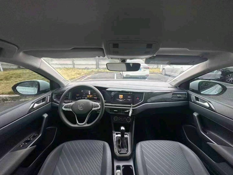 广州25年大众朗逸8