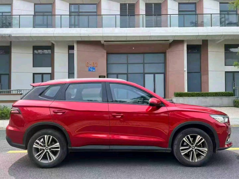 广州20年比亚迪宋6