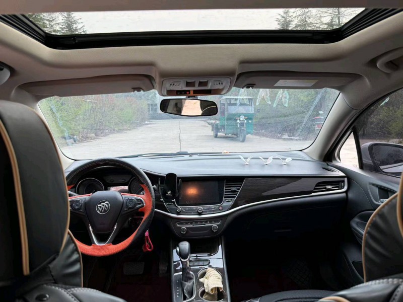 平頂山19年別克威朗4