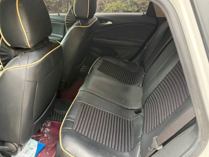 平頂山19年別克威朗5