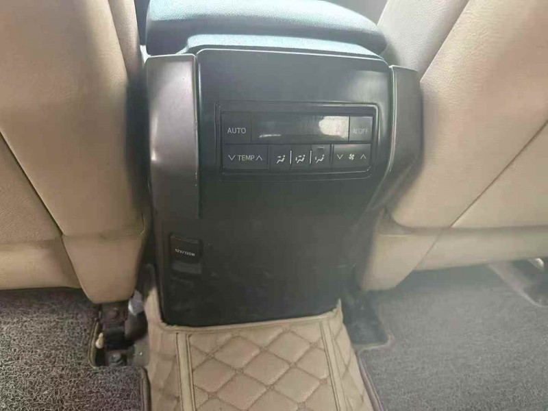 深圳12年豐田普拉多7