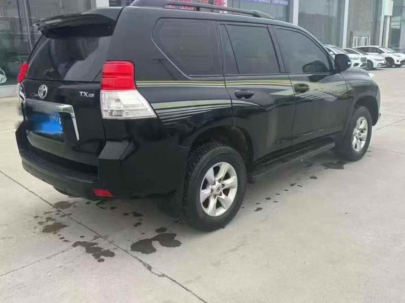 深圳12年豐田普拉多8