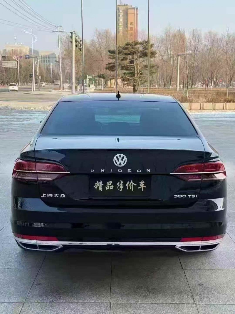 吉林20年大眾輝昂5