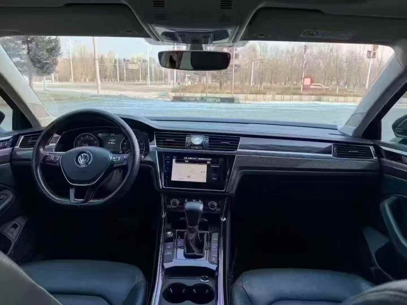 吉林20年大眾輝昂6