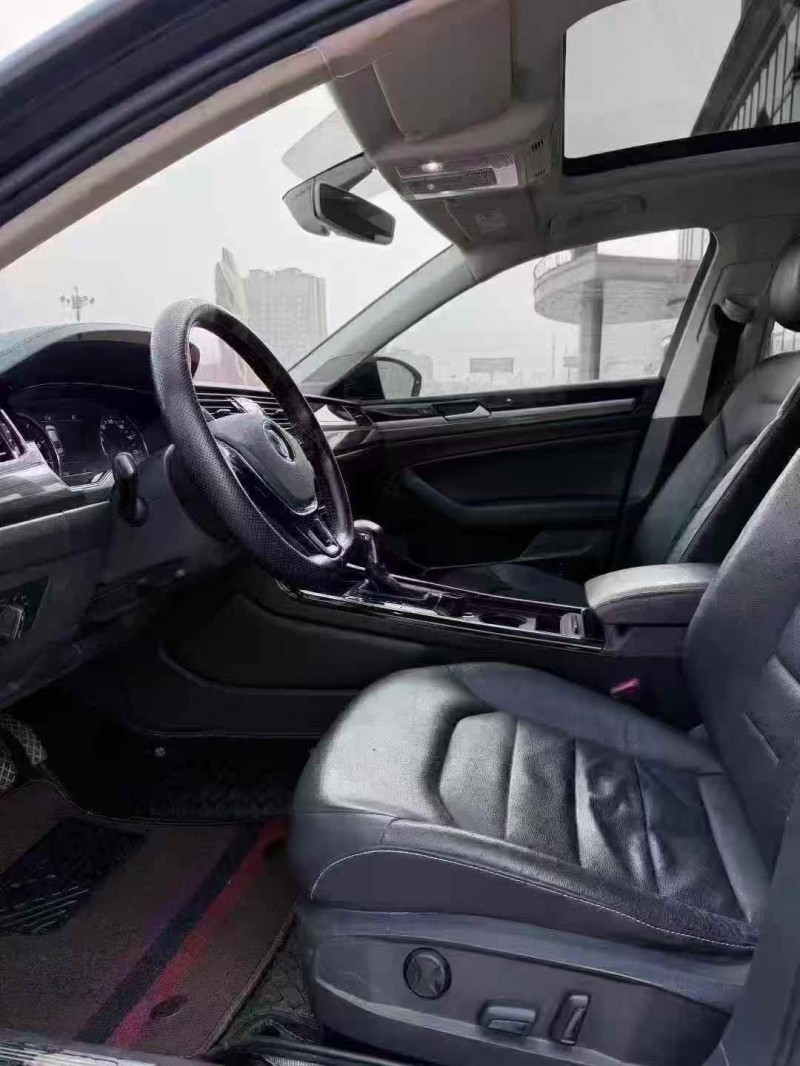 吉林20年大眾輝昂9