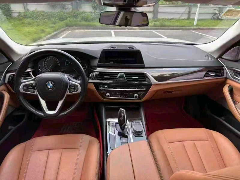 廣州18年寶馬5系4