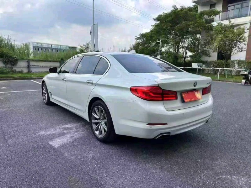 廣州18年寶馬5系9
