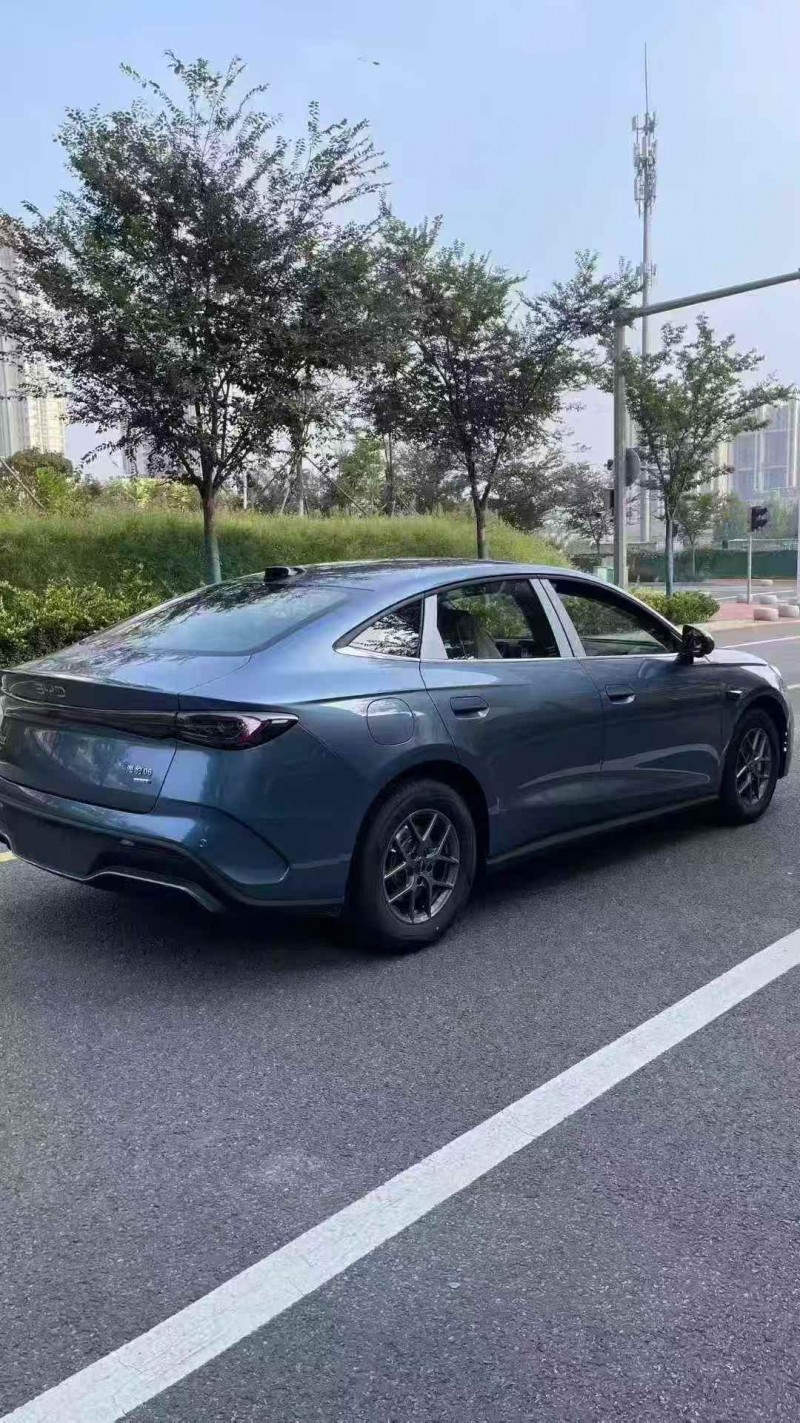 济宁25年比亚迪海豹7