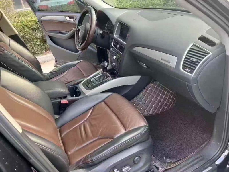 济宁17年奥迪Q55