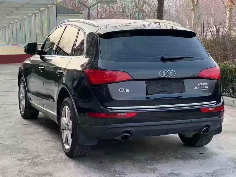 济宁17年奥迪Q57