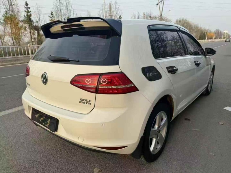 济宁17年大众高尔夫8