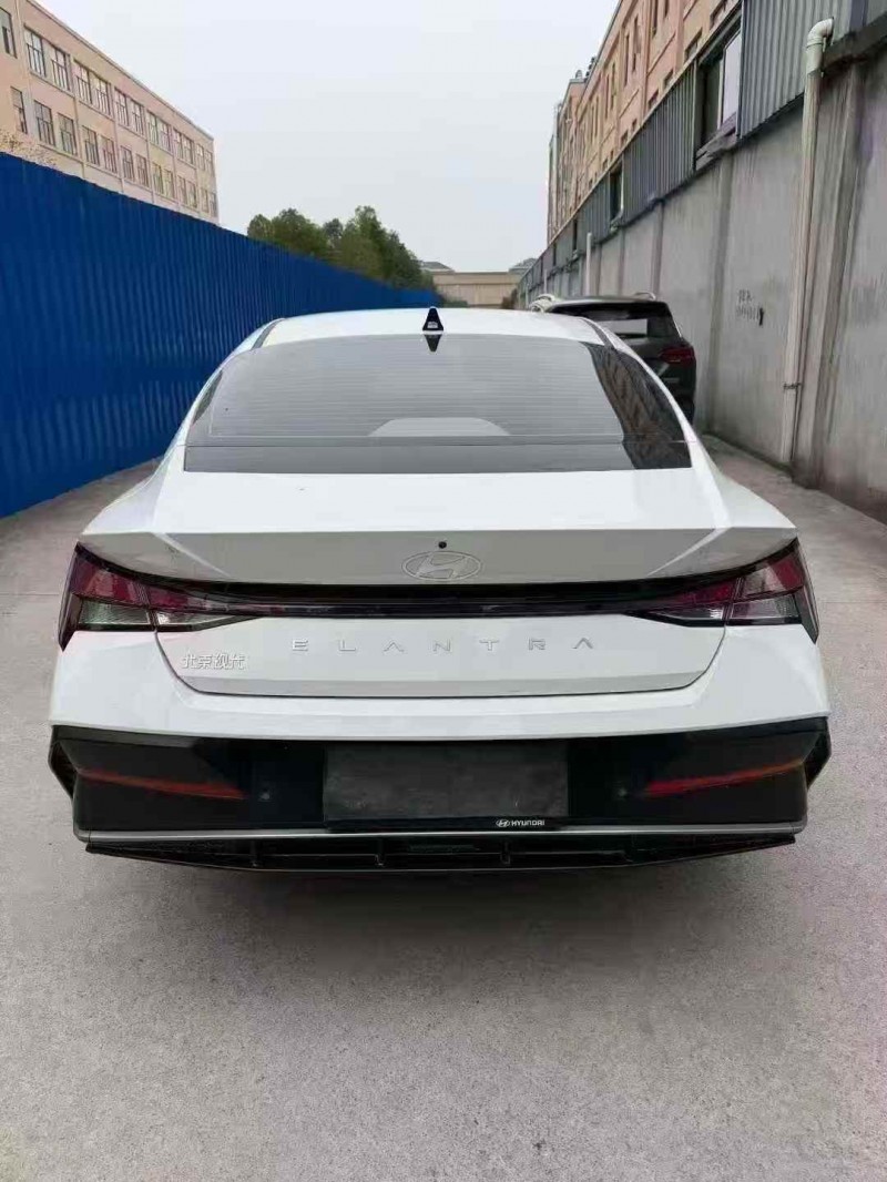 湖州24年现代伊兰特9